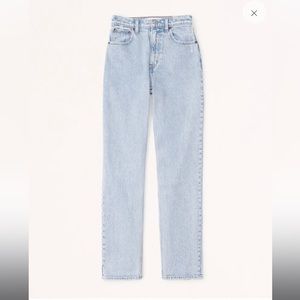 Abercrombie & Fitch Ultra High Rise 90s Straight Jean Light Wash Extra Long